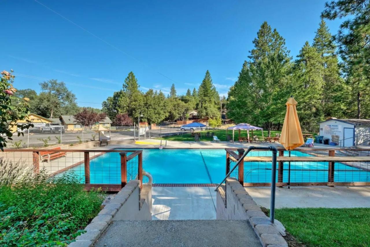 Villa New! Cozy & Secluded House W/Deck - Near Yosemite! à Tuolumne Extérieur photo